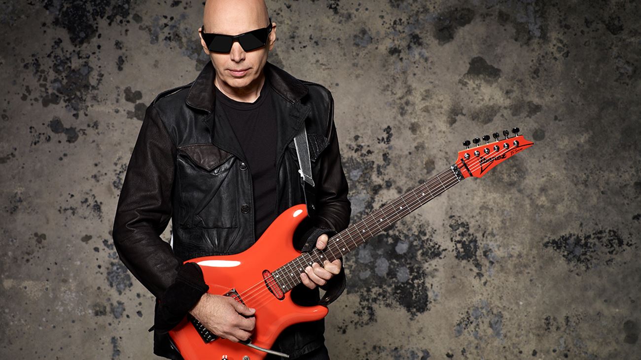 Guitar-legenden Joe Satriani kommer til Danmark
