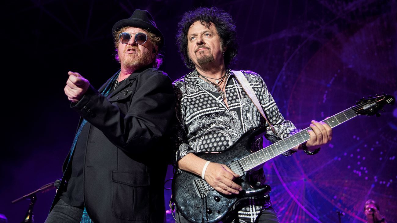 Toto udsætter danske koncerter – og rykker til større sted
