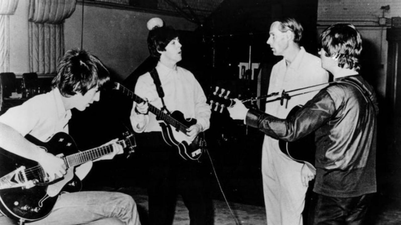 George Martin mindes The Beatles i sødt videoklip