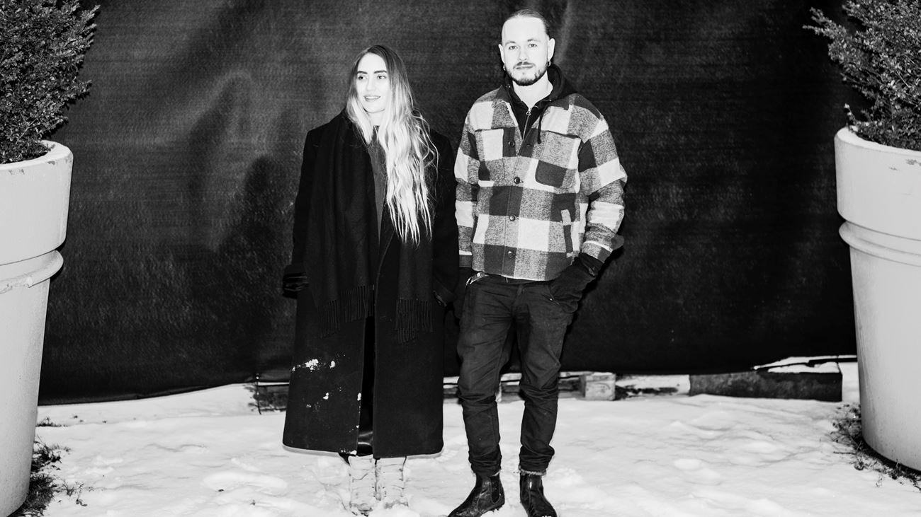 ANMELDELSE: Den norske duos nye album rummer alt fra sød pop til clubbet techno