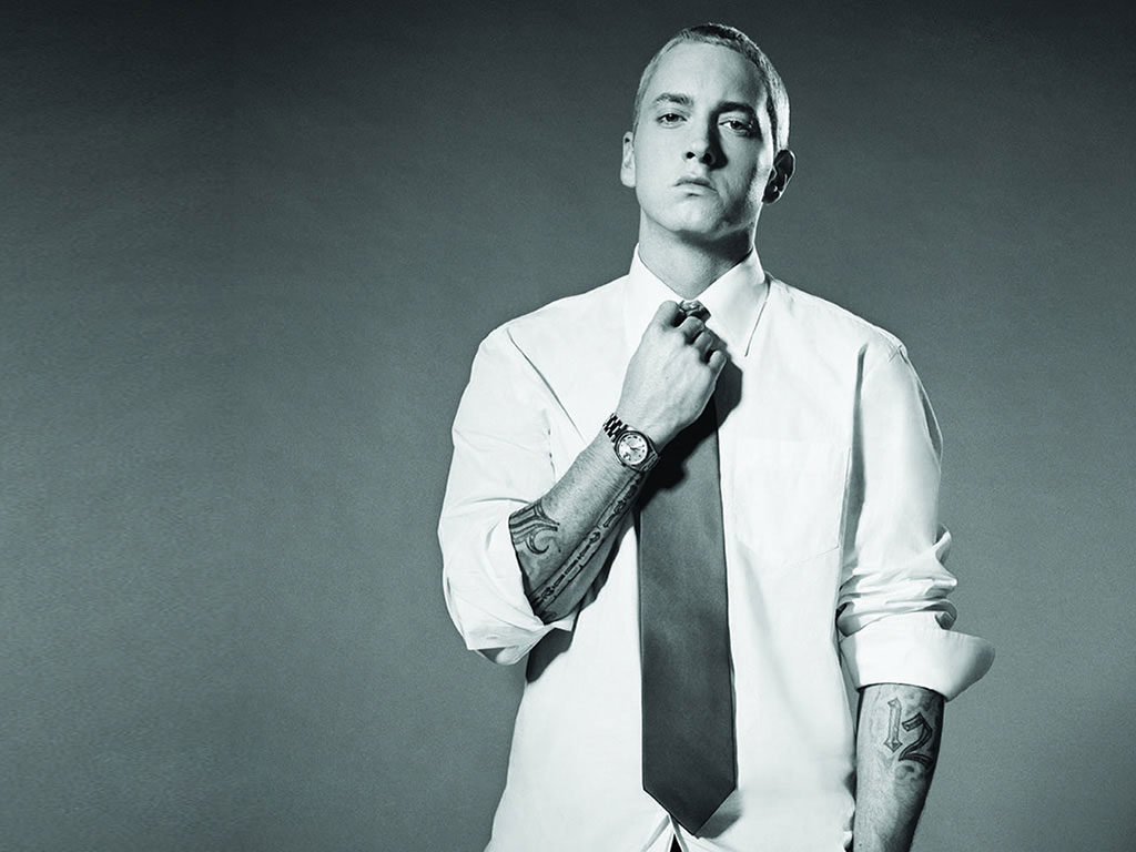 Video: Kommer Eminem ud af skabet?