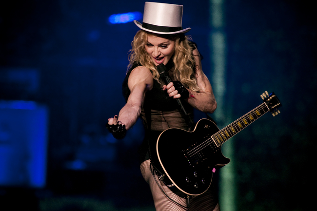 Madonna blander hiphop og rock på næste album