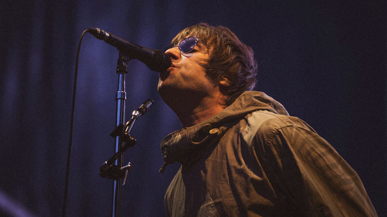 Liam Gallagher, Syd for Solen, Under Kronen